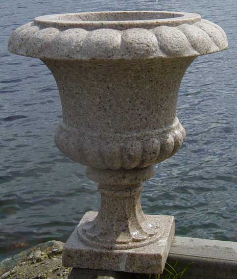 Lady Sarah Urn